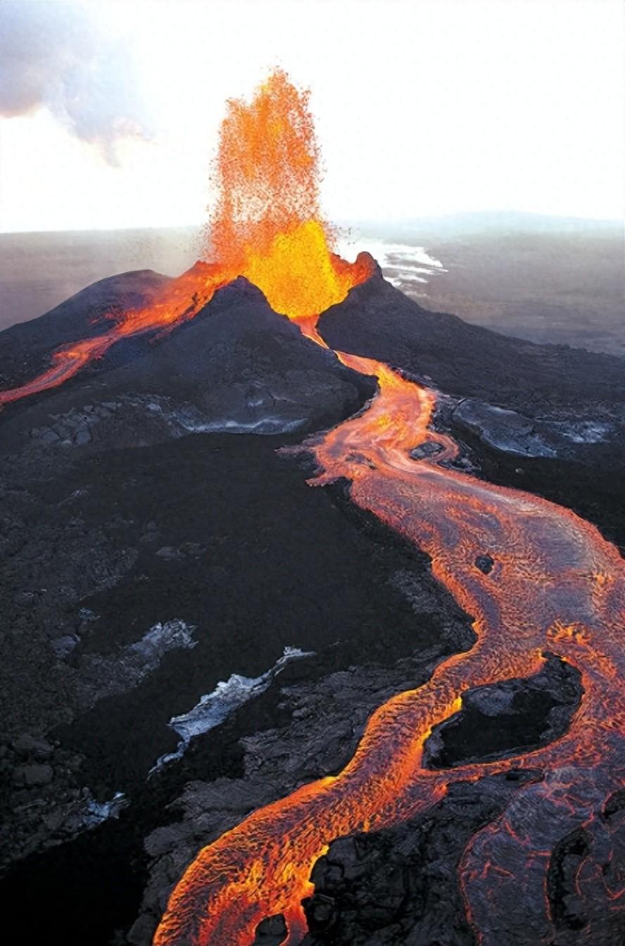 汤加火山在哪里属于哪个国家？ 汤加火山，相比东北亚火山群，为何是弟弟？